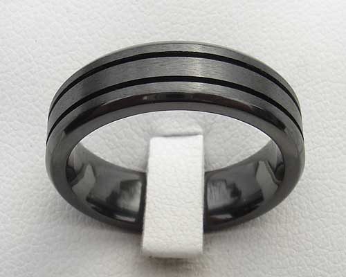 Mens grooved black wedding ring