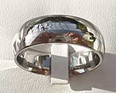 White gold inlay titanium wedding ring
