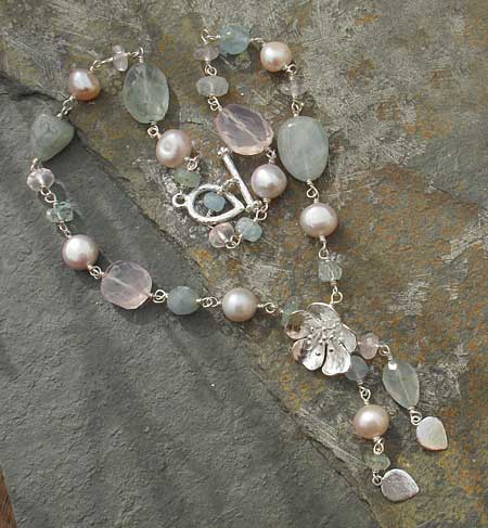 beaded flower necklace