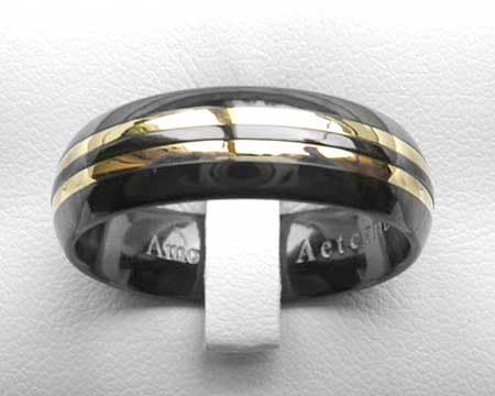 black and gold alternative wedding ring