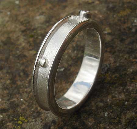 Womens designer Celtic ring