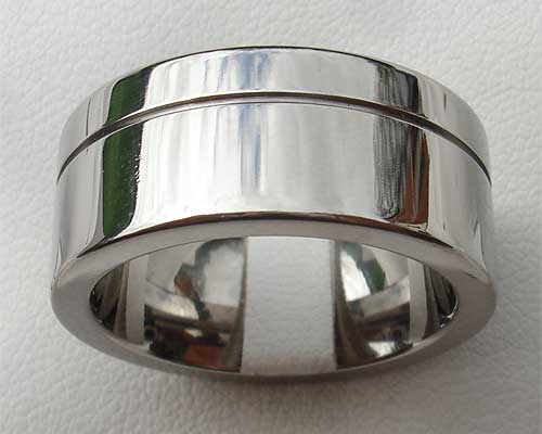 Paul Finch Jewellery Chunky hammered silver band