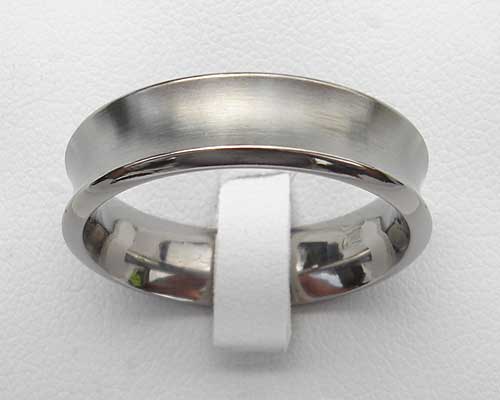 concave wedding ring