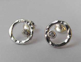 contemporary diamond earrings