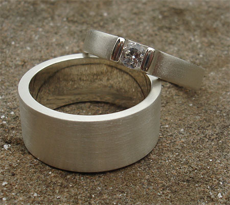 Contemporary silver bridal set