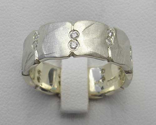 designer hammered diamond ring