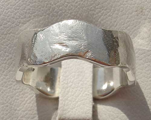 Designer silver wedding ring