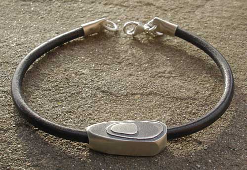 Mens leather hotsell bracelets designer
