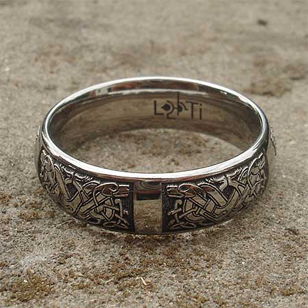 Domed Celtic dog ring