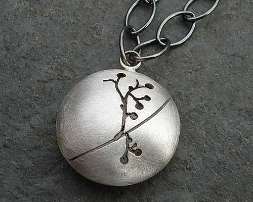 Floral designer silver necklace