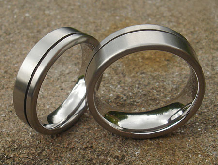 Frosted finish titanium wedding rings