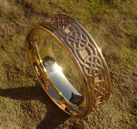Gold Celtic ring
