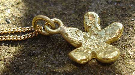 gold flower necklace