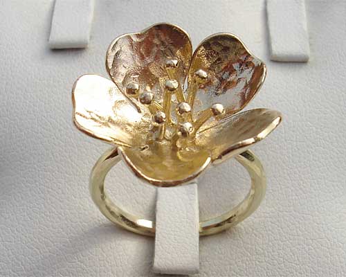 gold flower ring