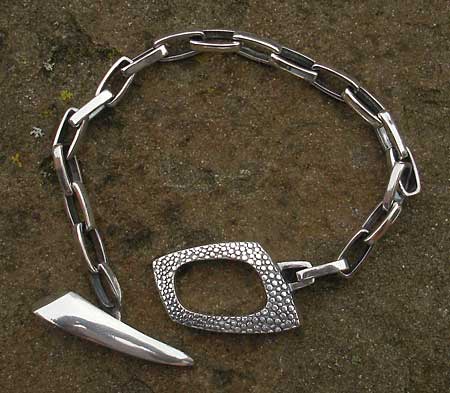 Gothic chain bracelet