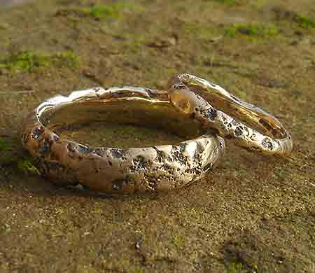 9ct gold wedding rings