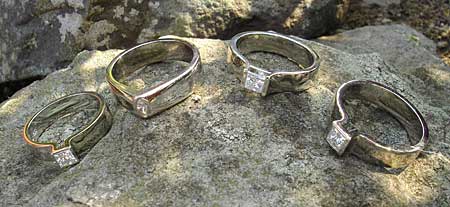 luxury diamond engagement rings