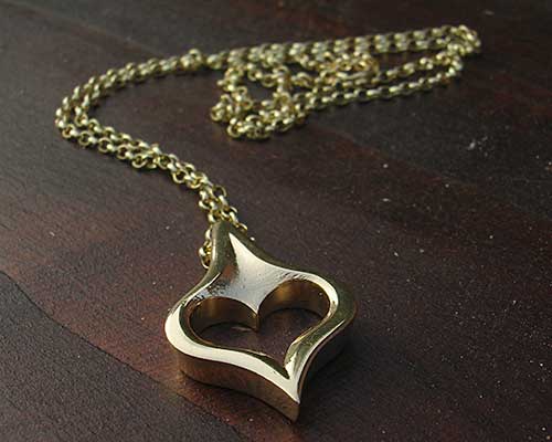 luxury gold heart necklace