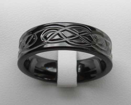  Mens  Black Celtic Wedding  Ring  LOVE2HAVE in the UK  