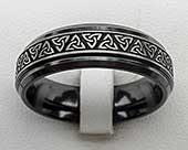 Mens Celtic knot ring