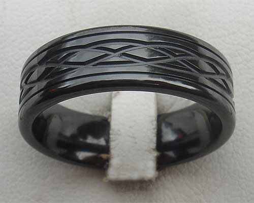 Mens interlaced Celtic pattern ring