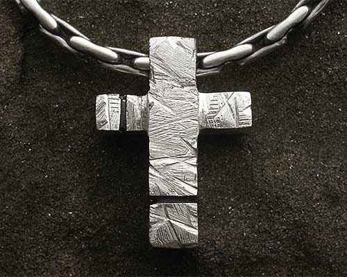 Large Sterling Silver Cross Pendant Necklace 16 - 22 Inches |  Jewellerybox.co.uk