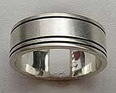 Mens plain etched silver ring