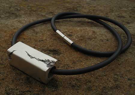 mens textured designer silver necklace