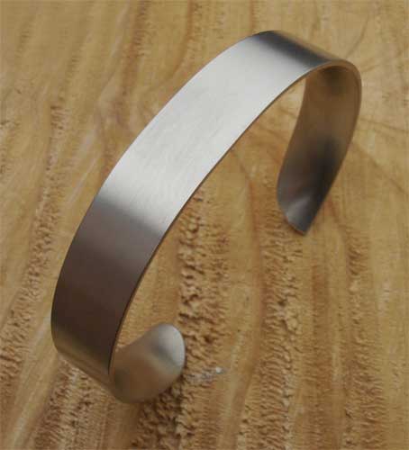 plain bracelet for men