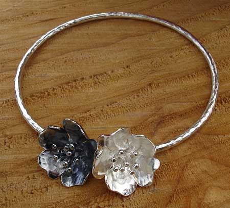 silver flowers bangle