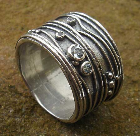 silver gemstone ring