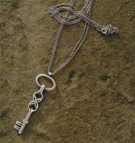 Silver Gothic hearts and key necklace