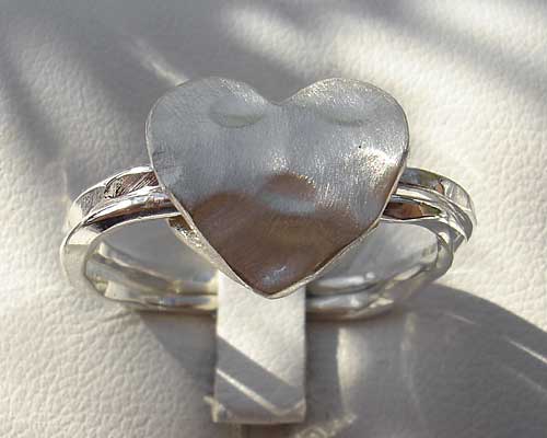 silver heart ring