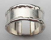 Sterling silver handcrafted r ring