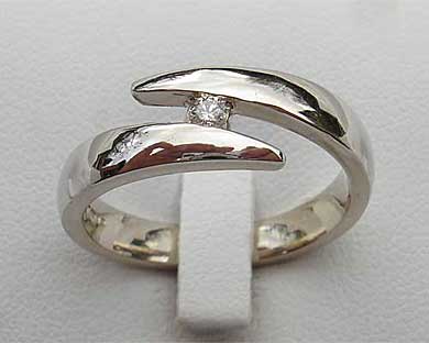Unique gold designer engagement ring