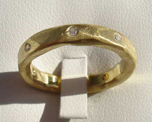 unique gold eternity ring