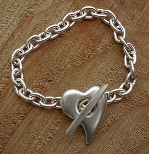 Unique silver heart bracelet