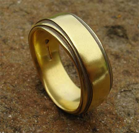 unusual gold ring