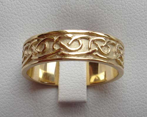  Scottish  Celtic  Gold  Wedding  Ring  LOVE2HAVE in the UK 
