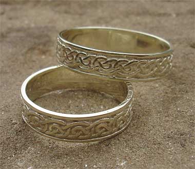  Scottish  Celtic  Wedding  Ring  For Men Or Women