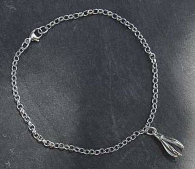 Womens contemporary silver bracelet