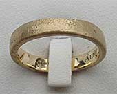 Handmade 9ct gold wedding ring