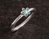 Womens pretty flower fashion ring